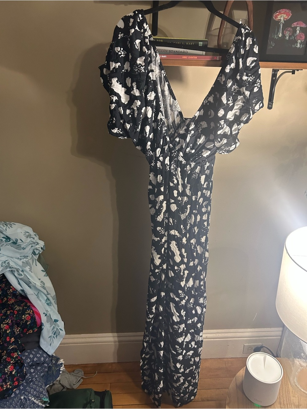 ASOS Black and White Vneck Printed Maxi Dress size 8 - Picture 2 of 7